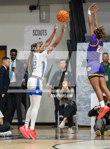 Thumbnail 1 in Montverde Academy vs. IMG Academy (Chipotle Nationals Championship Game) photogallery.