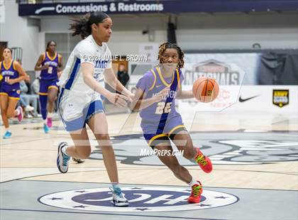 Thumbnail 3 in Montverde Academy vs. IMG Academy (Chipotle Nationals Championship Game) photogallery.