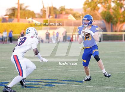 Thumbnail 2 in St. Paul vs Bishop Amat photogallery.