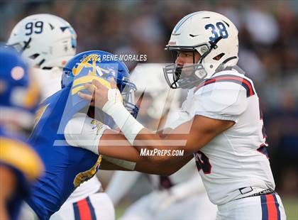 Thumbnail 3 in St. Paul vs Bishop Amat photogallery.
