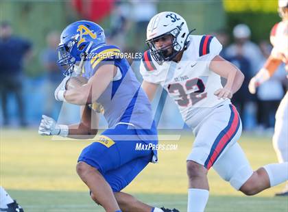 Thumbnail 1 in St. Paul vs Bishop Amat photogallery.