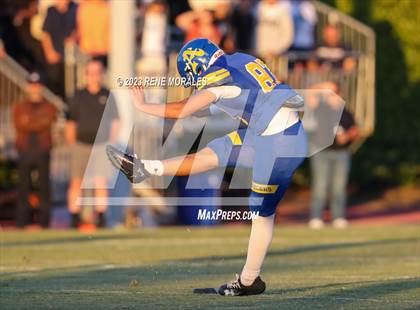 Thumbnail 3 in St. Paul vs Bishop Amat photogallery.
