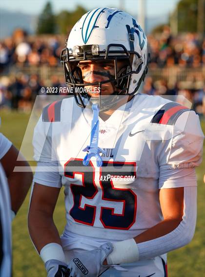 Thumbnail 3 in St. Paul vs Bishop Amat photogallery.