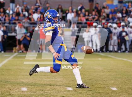 Thumbnail 3 in St. Paul vs Bishop Amat photogallery.