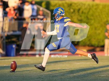 Thumbnail 3 in St. Paul vs Bishop Amat photogallery.