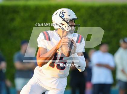 Thumbnail 3 in St. Paul vs Bishop Amat photogallery.