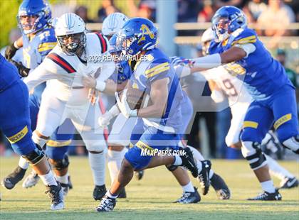 Thumbnail 2 in St. Paul vs Bishop Amat photogallery.