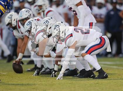 Thumbnail 1 in St. Paul vs Bishop Amat photogallery.