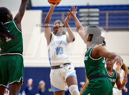 Thumbnail 3 in Kennesaw Mountain vs Pope (Region 6A Round 1) photogallery.