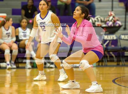 Thumbnail 2 in Jordan @ Morton Ranch photogallery.