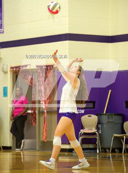 Thumbnail 1 in Jordan @ Morton Ranch photogallery.