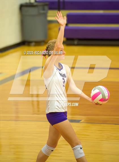 Thumbnail 3 in Jordan @ Morton Ranch photogallery.