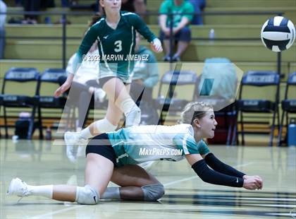 Thumbnail 1 in Royal vs. Oak Park photogallery.