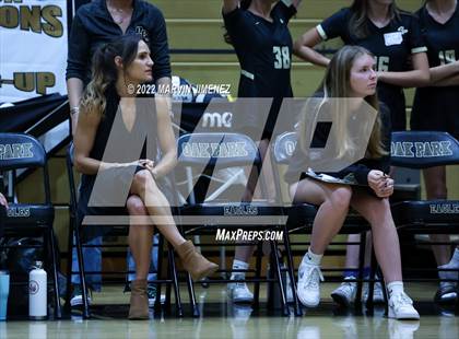 Thumbnail 1 in Royal vs. Oak Park photogallery.