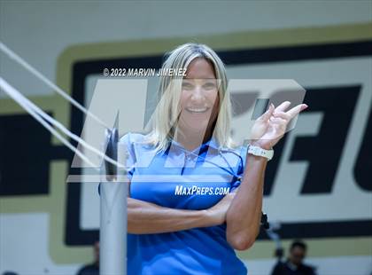 Thumbnail 2 in Royal vs. Oak Park photogallery.