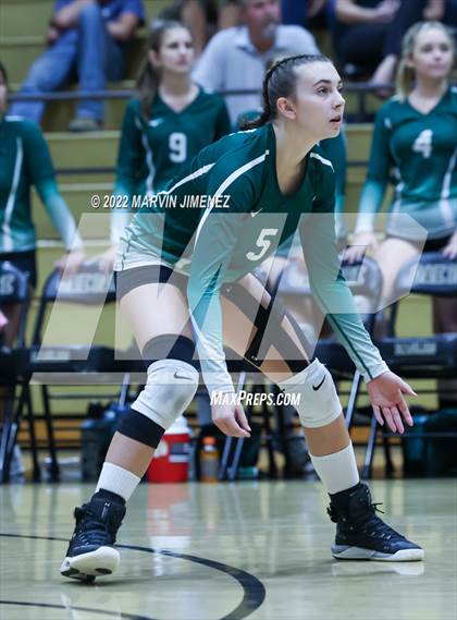 Thumbnail 2 in Royal vs. Oak Park photogallery.
