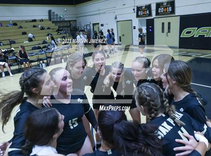 Thumbnail 2 in Royal vs. Oak Park photogallery.