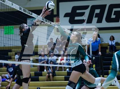 Thumbnail 3 in Royal vs. Oak Park photogallery.