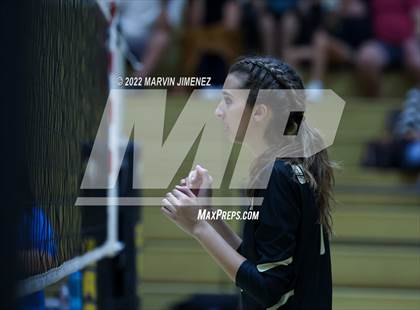 Thumbnail 1 in Royal vs. Oak Park photogallery.