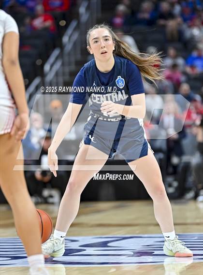 Thumbnail 2 in Borden vs. Lafayette Central Catholic photogallery.