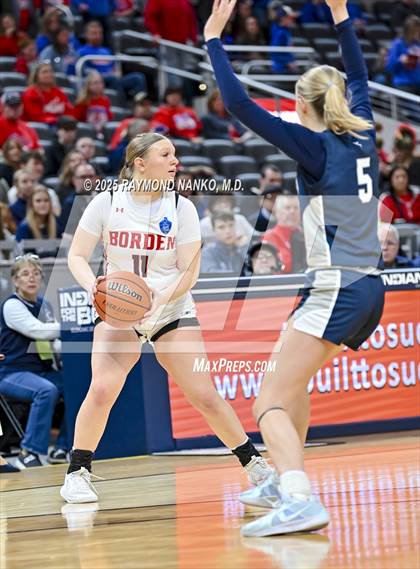 Thumbnail 3 in Borden vs. Lafayette Central Catholic photogallery.