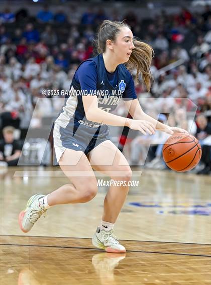 Thumbnail 1 in Borden vs. Lafayette Central Catholic photogallery.