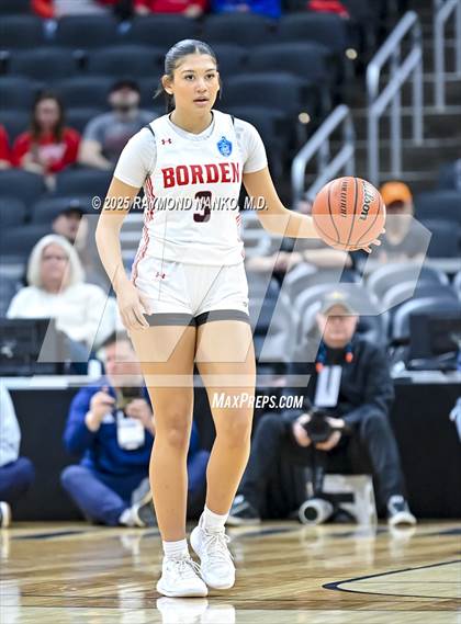 Thumbnail 3 in Borden vs. Lafayette Central Catholic photogallery.