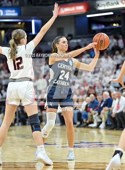 Thumbnail 1 in Borden vs. Lafayette Central Catholic photogallery.