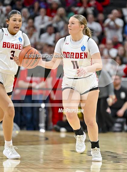 Thumbnail 3 in Borden vs. Lafayette Central Catholic photogallery.