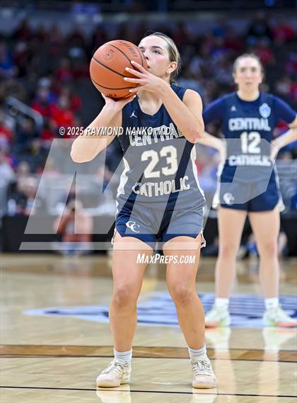 Thumbnail 2 in Borden vs. Lafayette Central Catholic photogallery.
