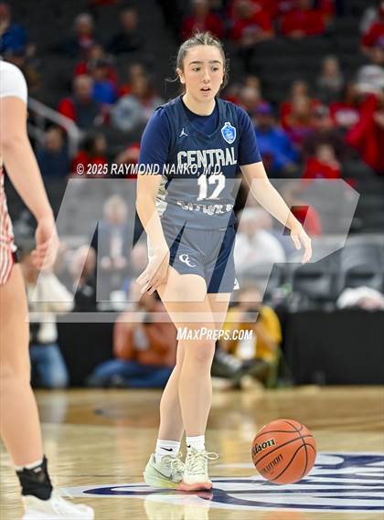 Thumbnail 3 in Borden vs. Lafayette Central Catholic photogallery.