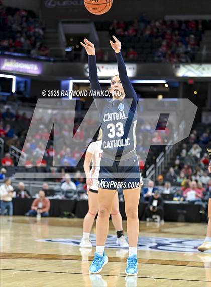 Thumbnail 2 in Borden vs. Lafayette Central Catholic photogallery.