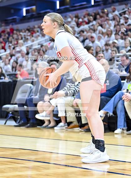 Thumbnail 3 in Borden vs. Lafayette Central Catholic photogallery.