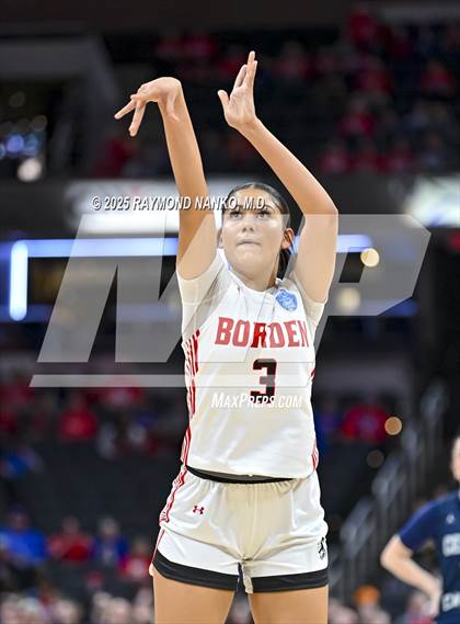Thumbnail 2 in Borden vs. Lafayette Central Catholic photogallery.