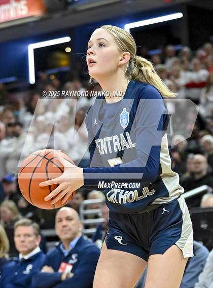 Thumbnail 3 in Borden vs. Lafayette Central Catholic photogallery.