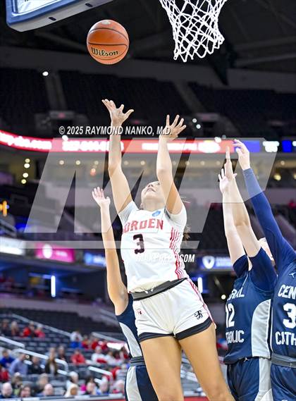 Thumbnail 2 in Borden vs. Lafayette Central Catholic photogallery.
