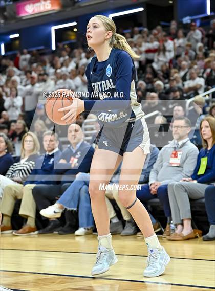 Thumbnail 2 in Borden vs. Lafayette Central Catholic photogallery.