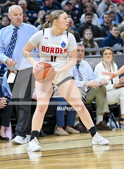 Thumbnail 2 in Borden vs. Lafayette Central Catholic photogallery.