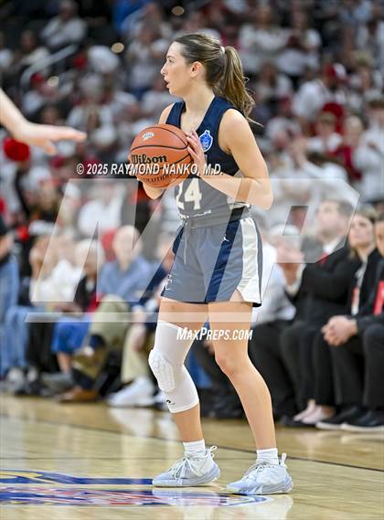 Thumbnail 1 in Borden vs. Lafayette Central Catholic photogallery.