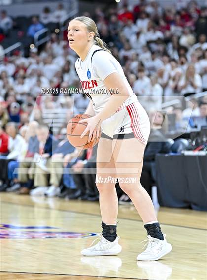 Thumbnail 2 in Borden vs. Lafayette Central Catholic photogallery.