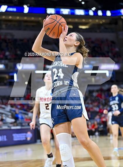 Thumbnail 2 in Borden vs. Lafayette Central Catholic photogallery.