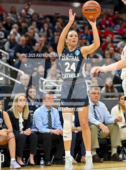 Thumbnail 2 in Borden vs. Lafayette Central Catholic photogallery.