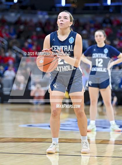Thumbnail 3 in Borden vs. Lafayette Central Catholic photogallery.