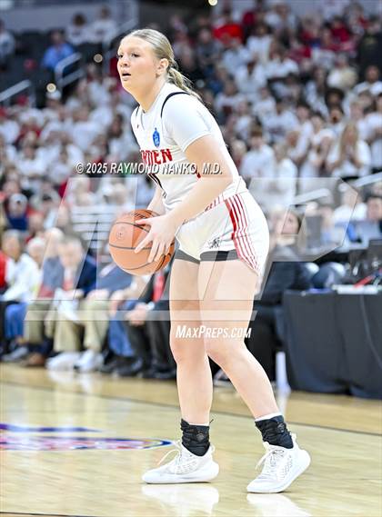 Thumbnail 3 in Borden vs. Lafayette Central Catholic photogallery.