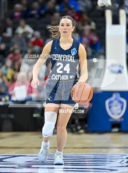 Thumbnail 2 in Borden vs. Lafayette Central Catholic photogallery.
