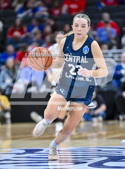 Thumbnail 3 in Borden vs. Lafayette Central Catholic photogallery.