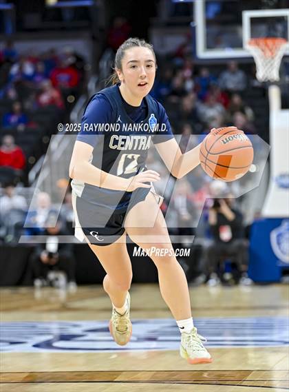 Thumbnail 3 in Borden vs. Lafayette Central Catholic photogallery.