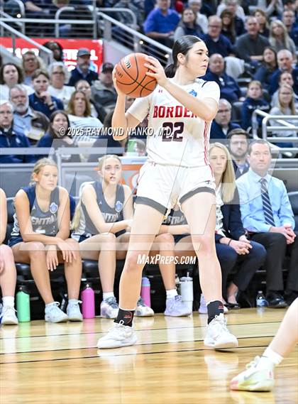 Thumbnail 3 in Borden vs. Lafayette Central Catholic photogallery.
