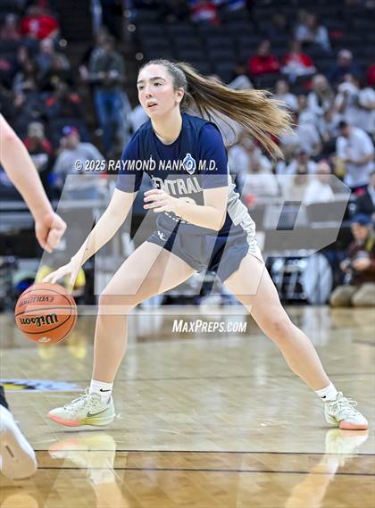 Thumbnail 2 in Borden vs. Lafayette Central Catholic photogallery.
