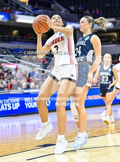 Thumbnail 2 in Borden vs. Lafayette Central Catholic photogallery.